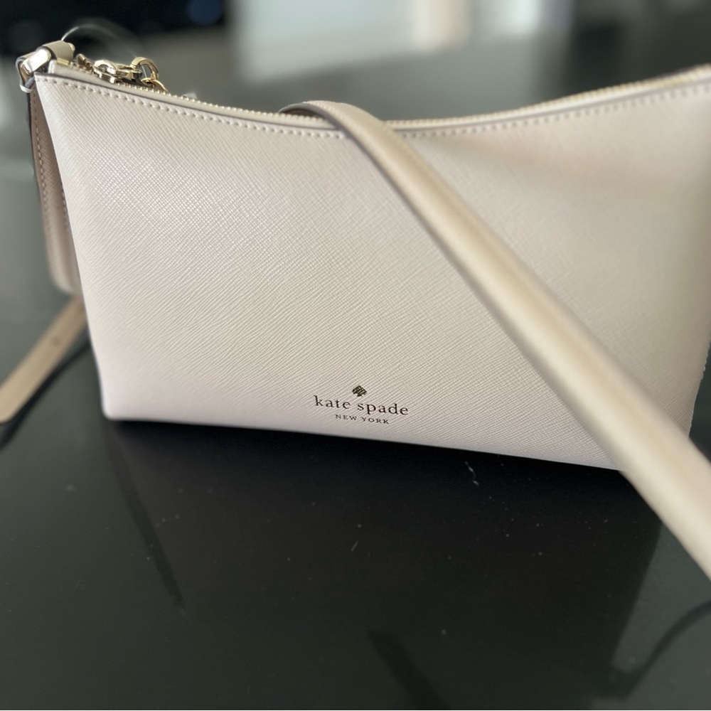 Kate Spade New York Crossbody Bag in Tusk